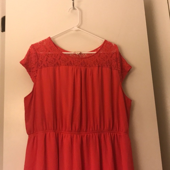 Coral and Lace Mini Dress - 3X - Picture 3 of 7